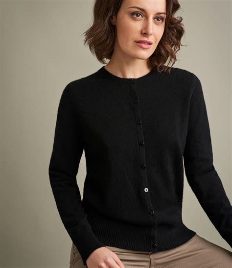 Wool Cardigan in Black 